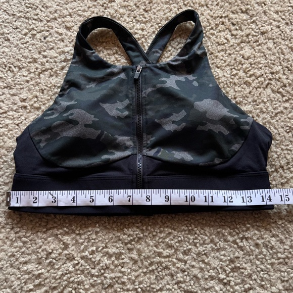 Fabletics Camo Print Sports Bra - Picture 4 of 4
